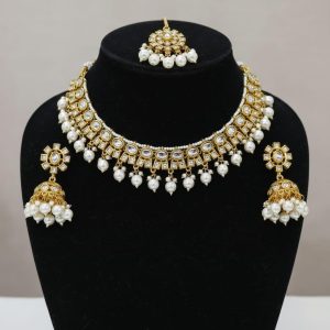 Mumtaz Barfi Pearls Set